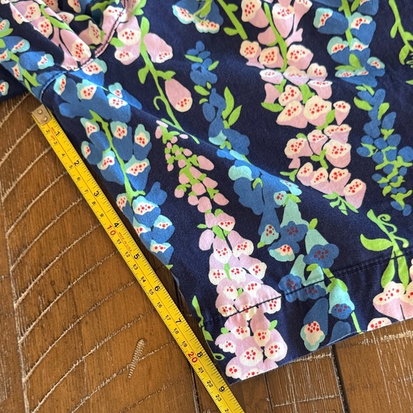 Lilly Pulitzer Foxy Foxglove Resort Bermuda 9” Floral Women's Shorts, EUC, 14 - Picture 4 of 5